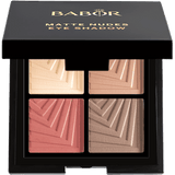 Las sombras de ojos Quattro Matte Nudes inspiran con cuatro tonos tierra maravillosamente altamente pigmentados y fuertes para maquillajes de ojos deslumbrantes.